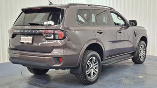 FORD EVEREST Trend