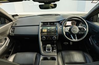 Jaguar E-Pace P250 AWD R-Dynamic SE