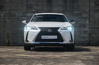 Lexus UX 300h Limited