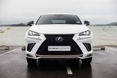 Lexus NX 300H F-Sport AWD