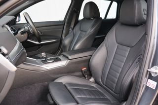 BMW 330d 3.0DT/8AT