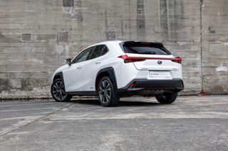 Lexus UX 250h Limited