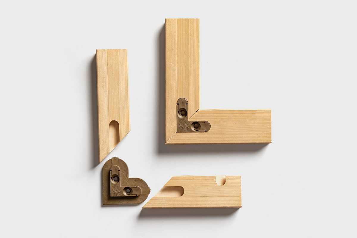 stretcher bars connector