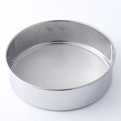 FLOUR SIEVE 18CM