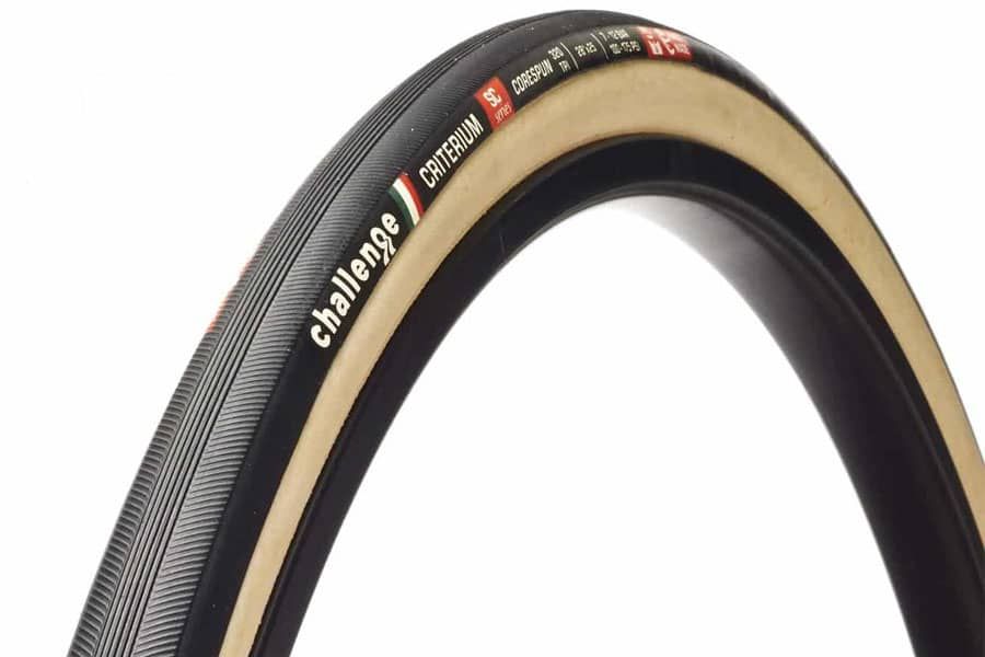 無料発送 Challenge Criterium SC Open Folding Tire 700x25c Cream Black パーツ