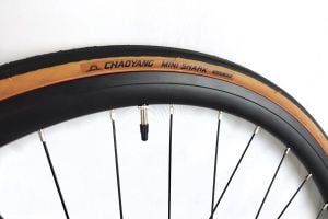 Chaoyang Mini Shark 28" Tyre 700x25c Black/Brown + Inner Tube Presta 48mm valve