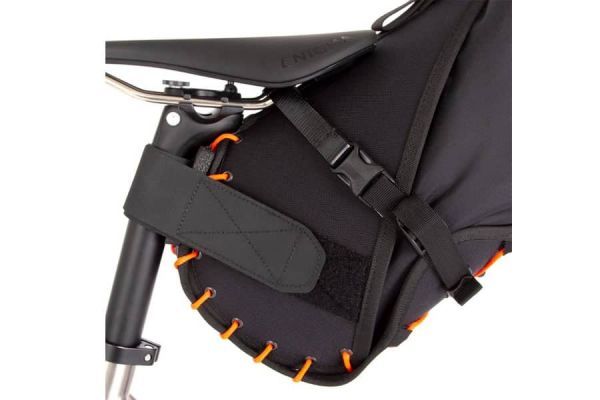 Restrap Saddle Tas 14L - Zwart