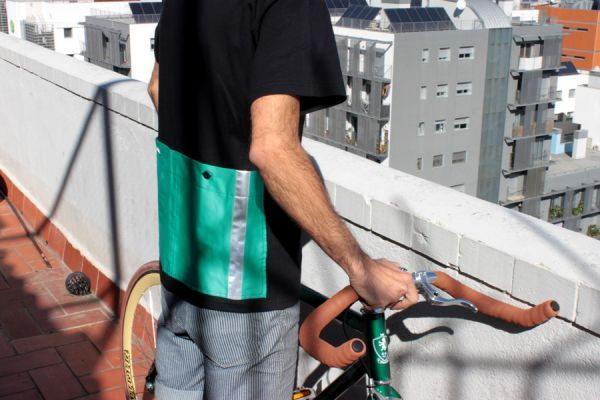 milana:: Cycling T-Shirt - Black/Green