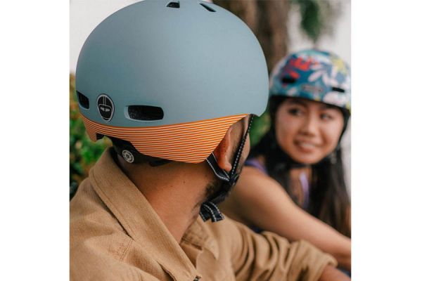 Nutcase Street Helmet Blue Steel MIPS - Blue