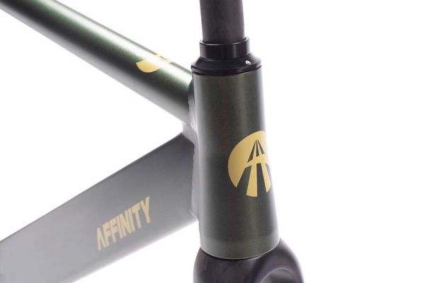 Cuadro Pista Affinity Kissena Hunter Green