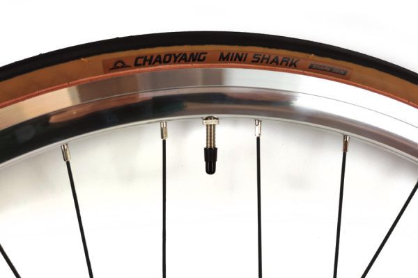 Santafixie 30mm Achterwiel + Binnenband + Band - Zilver/Zwart Classic