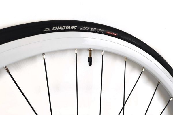 Paire de Roues Rétropédalage Santafixie 30mm + Chambres à air + Pneus Blanc