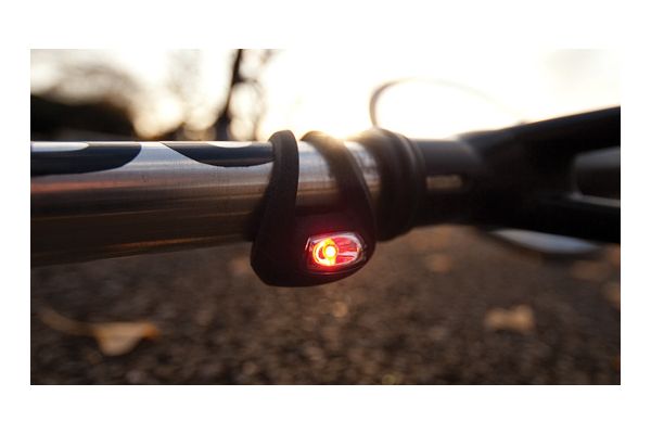 Knog Frog Strobe Front-/Rücklicht - weiß