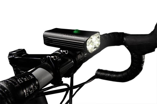 Luz delantera Lezyne Macro Drive 1300XXL Negro