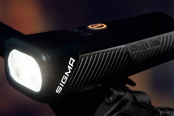 Sigma Buster Front Light 1100Lm - Black