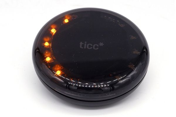 Luz trasera e intermitente inteligente para casco Ticc* Negro