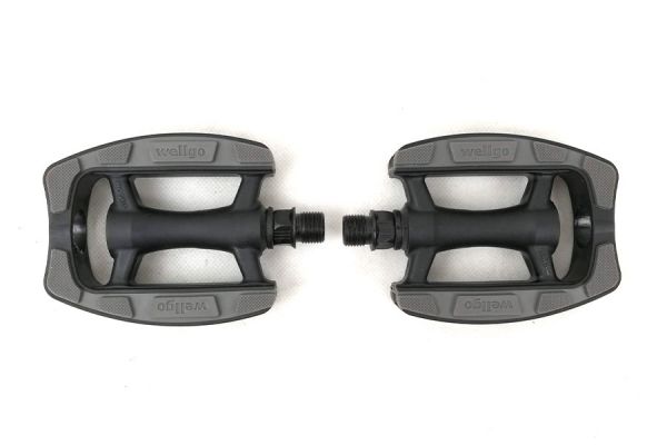 Non Slip PD82 Classic Pedals - Black