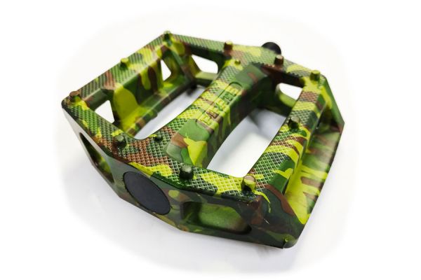 Pirate Ron Camo Pedals - Green