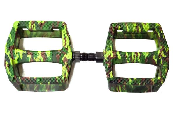 Pirate Ron Camo Pedals - Green