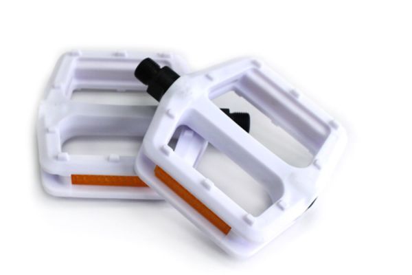 VP Nylon Pedals - White