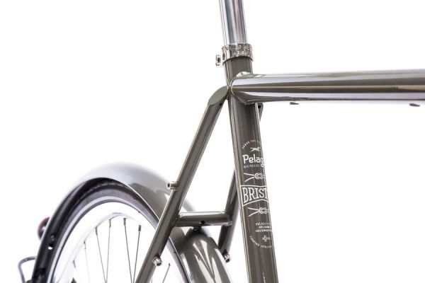 Pelago Bristol 7R Classic City Bicycle - Traffic Grey