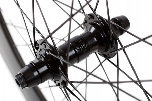 BLB Notorious 90 Front Wheel - Carbon