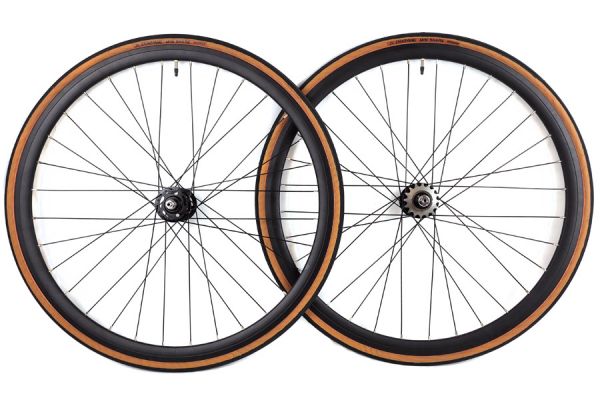 Santafixie 30mm Wheelset + Inner Tubes + Tires - Black Classic