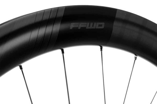 Set de ruedas FFWD F4R FCC Buje FFWD Negro