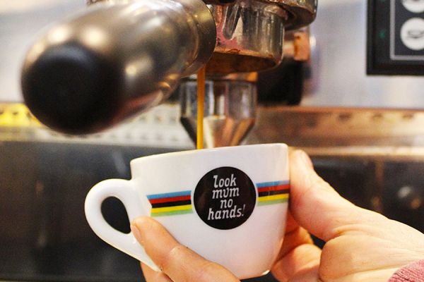 Taza Café Expreso Look Mum No Hands! World Champ