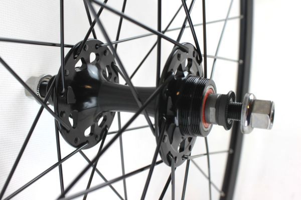 Velocity Deep V CNC Fixed Gear Wielset - Zwart