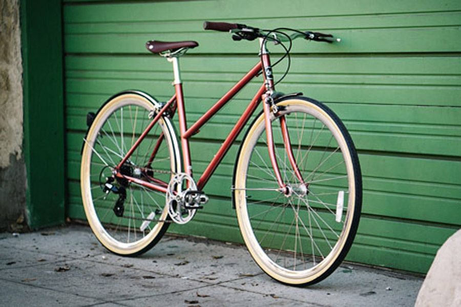 6KU Odessa 8 Speed City Bike Madison Gold