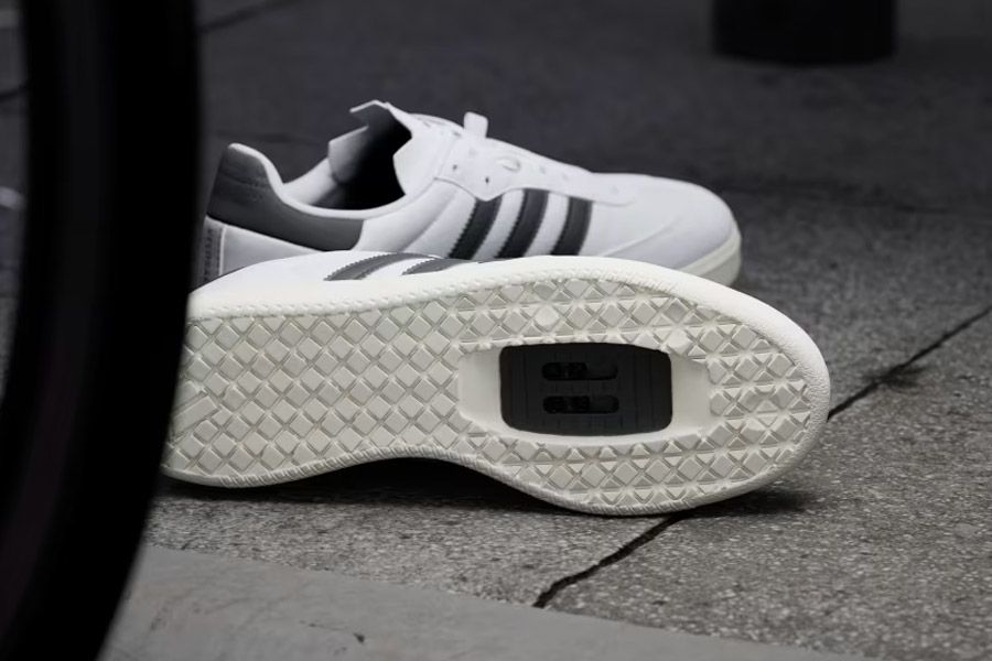 Adidas Velosamba Made With Nature 2 Cyclist Shoes - White / Black