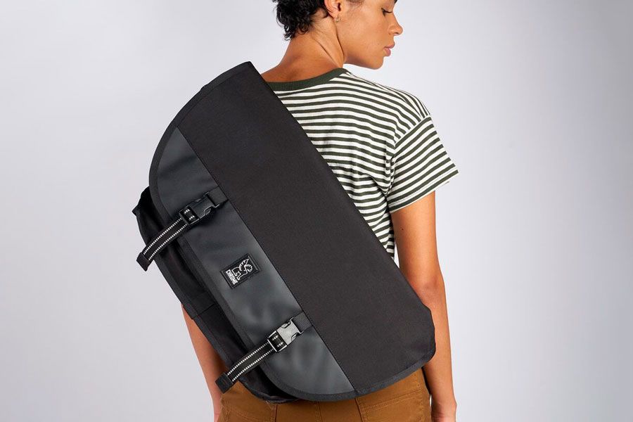 Chrome Industries Simple Messenger Bag 12L | eBay