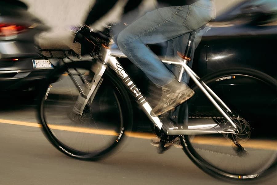 Cinelli Zydeco Silver Bootleg Urban Bike Cinelli Zydeco Silver Bootleg Urban Bike