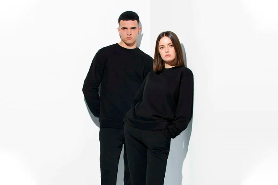 Minimalism Pullover - Schwarz