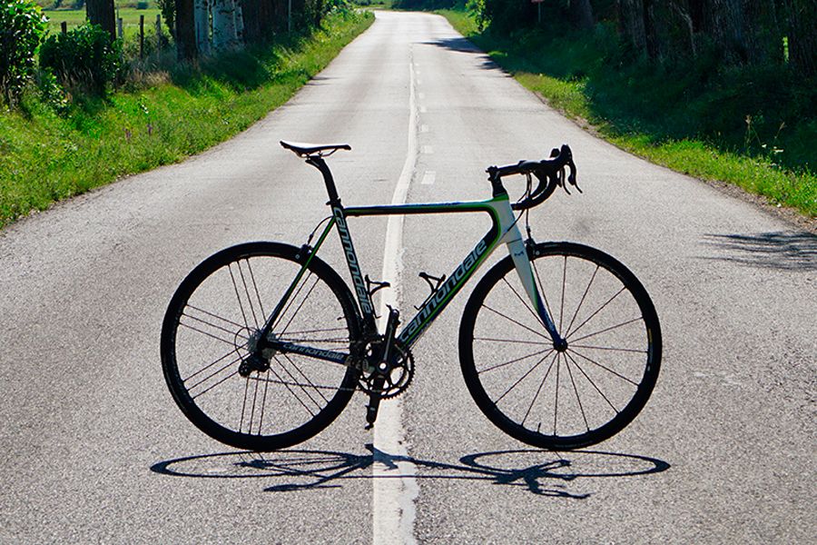 Santafixie X Shadow Invisible Floor Stand