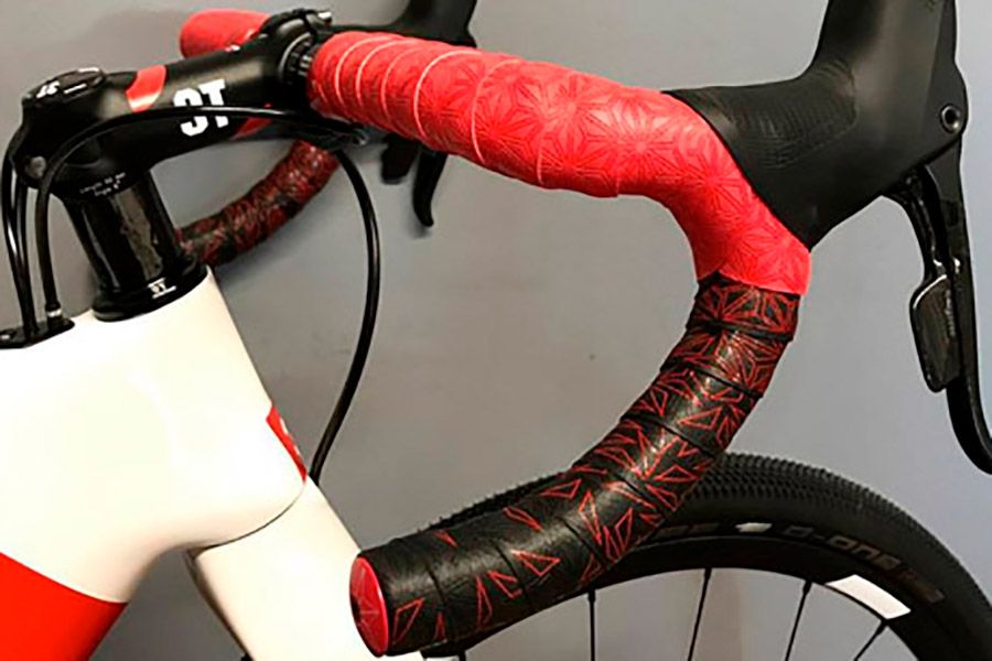 Supacaz Super Sticky Kush Handlebar Tape - Red Starfade