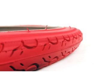 Kenda 700x28c (ETRTO 28x622) Wire Tyre Red