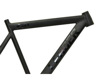 Leader 721 Frame – Zwart