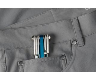 Chrome Madrona Fietsshorts - Grijs