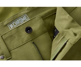 Chrome Industries Madrona Shorts - Grün