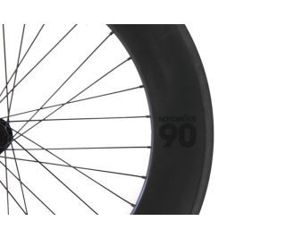 Roue Arrière Carbone 90 Carbon