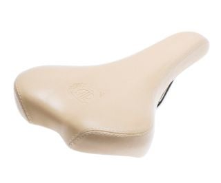 BLB Curve Race Saddle - Creme