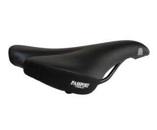 Passport Pilot Leather Saddle - Black