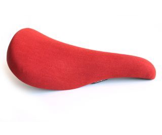 WG Turbo DLX Saddle - Red