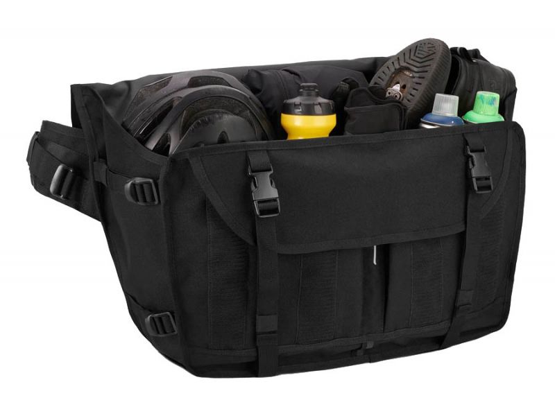 Chrome Industries Berlin Messenger Bag black online Chrome Industries Berlin Messenger Bag black online