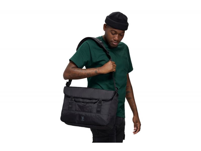 Chrome Industries Midtown Messenger Bag 20L black online Chrome Industries Midtown Messenger Bag 20L black online