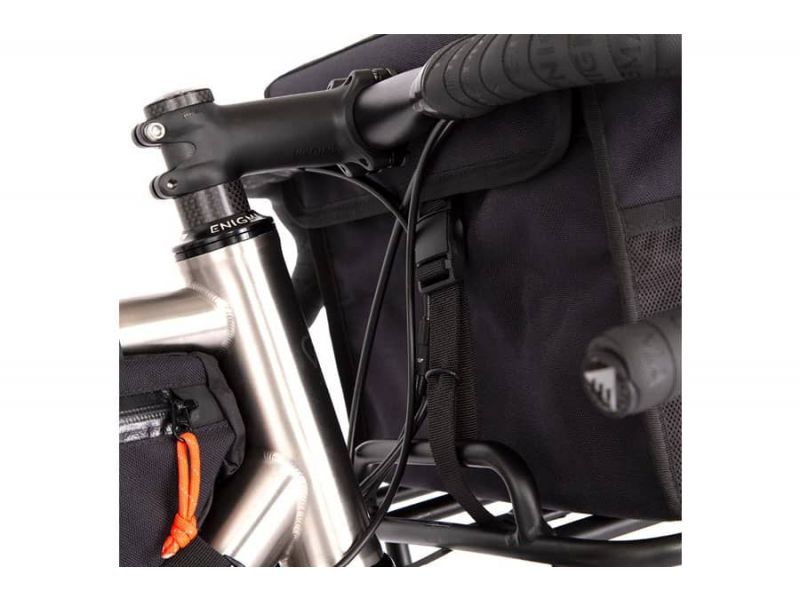 Sacoche pour porte-bagages avant Restrap Rando Bag