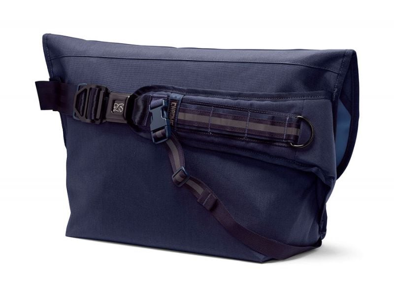 Chrome Citizen Messenger Bag 24L Navy Tritone online