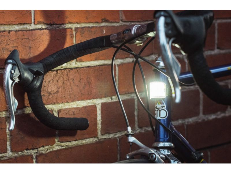 Léger Tige de Selle Support Lampe Vélo Support 30-32mm Noir Bonne